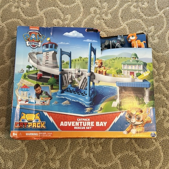 PAW Patrol Adventure Bay Rescue Set New Cat Pack Meow Meow Tiger Playset NEW - Picture 3 of 6